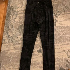 Lululemon 25 length camo aligns